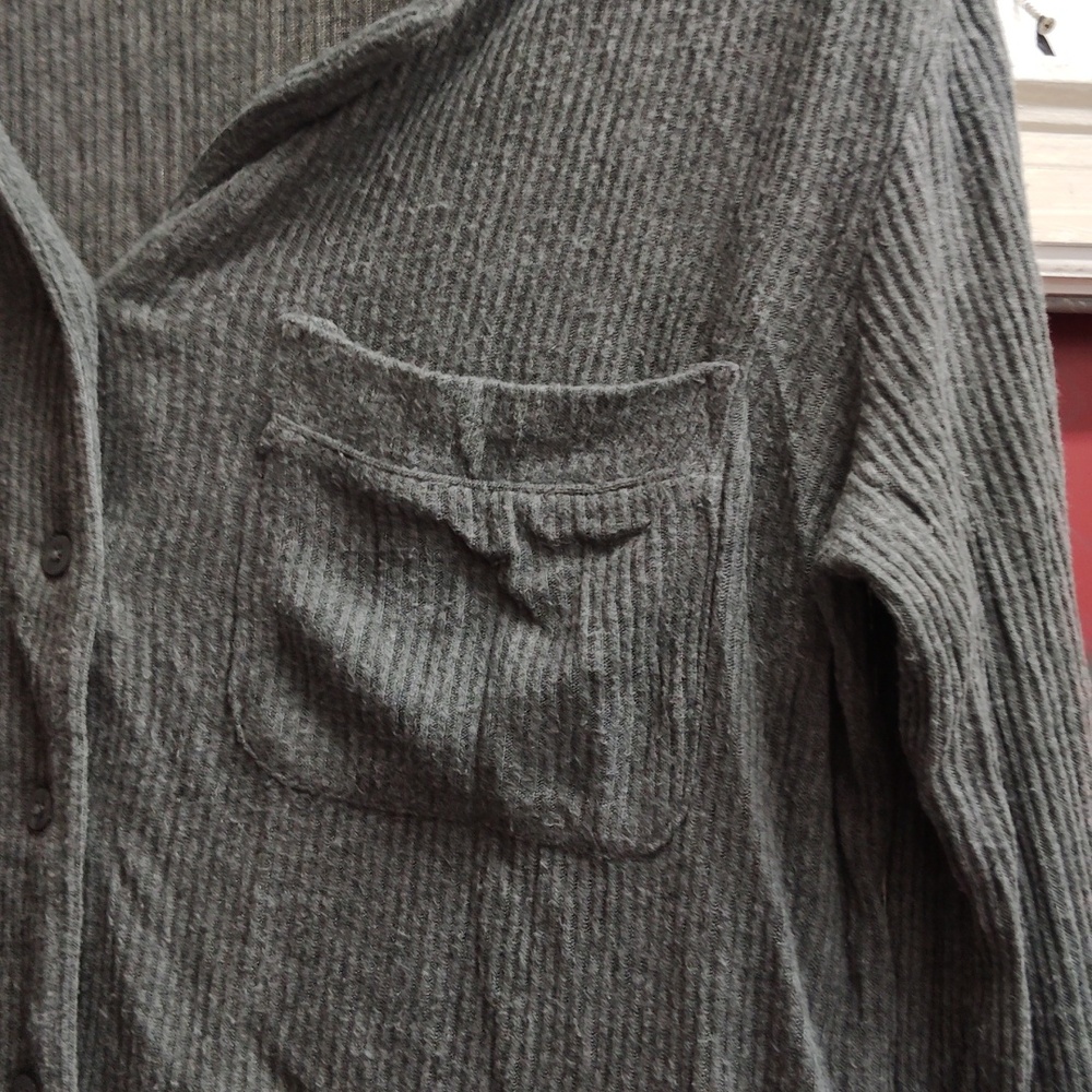 Auden Grey Ribbed Cardigan - Picture 3 of 4